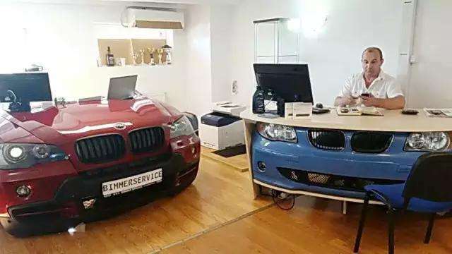 汽車辦公桌圖片